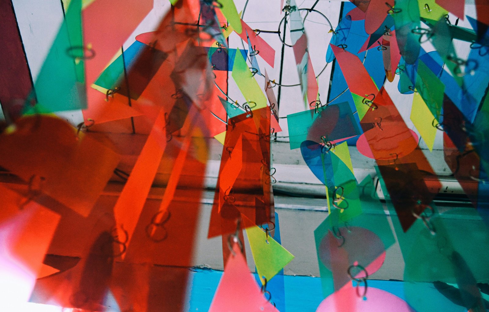 Discovering Ivica Lovric: A Look into the Painting Process of an Independent Visual Artist